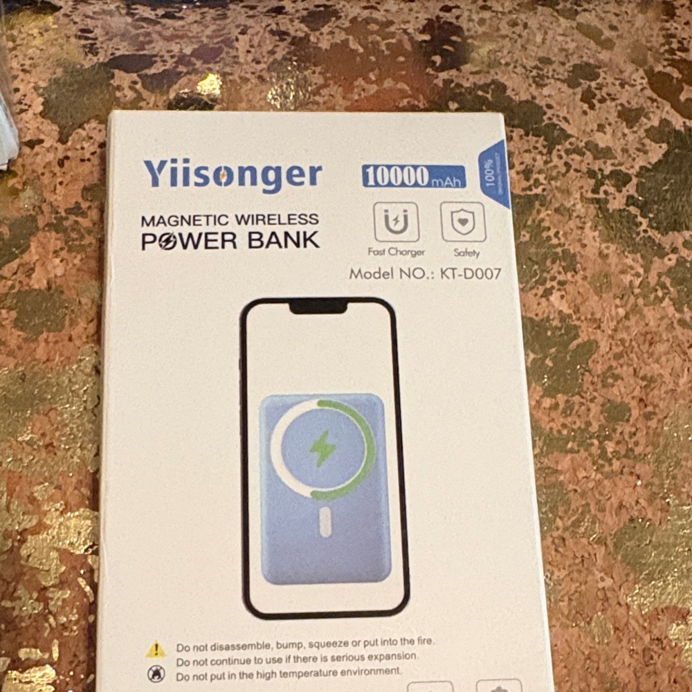 Blue Magnetic Wireless Charger